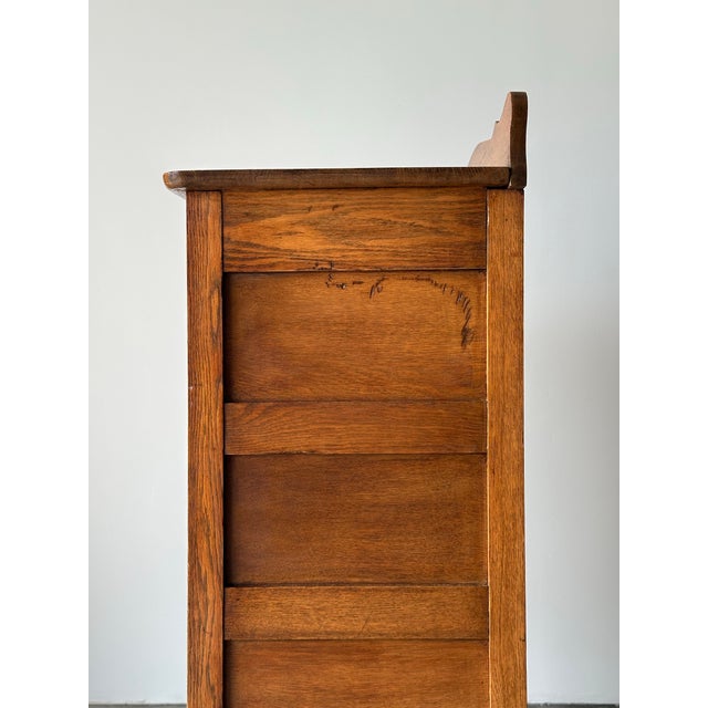 Antique Scalloped Quarter-Sawn Golden Oak Chest of Drawers For Sale - Image 10 of 12