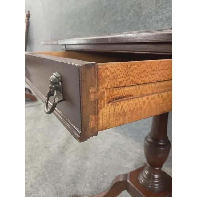 Mid 20th Century Vintage Mahogany Drop Leaf Entry Table | Federal Style Pedestal Side Table For Sale - Image 5 of 7