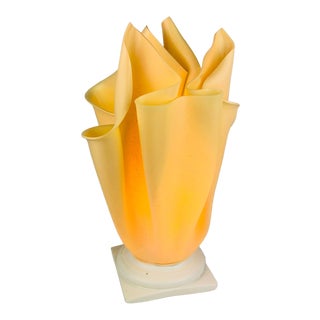 French Midcentury Modern Georgia Jacob Curved Resin Table Lamp, Circa 1970s For Sale