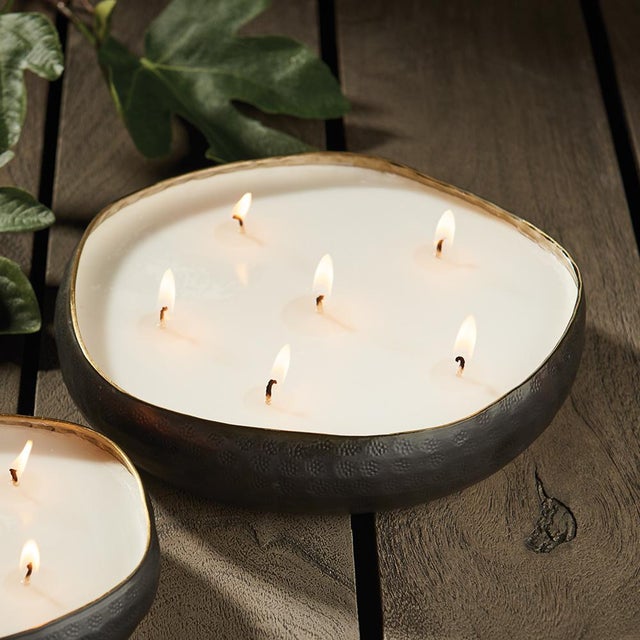 Dark. Woody. Sensual. Complex. This is Oudh Noir. With a burn time of up to 16 hours, the flames in this tin will last...