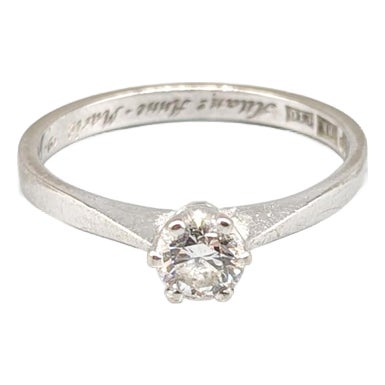 18 Karat White Gold with Diamond For Sale