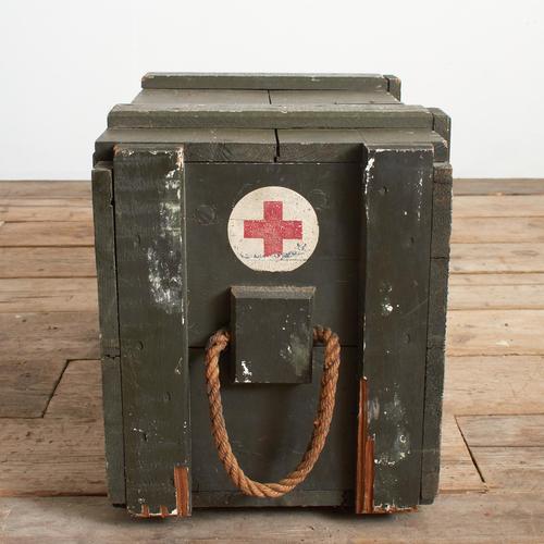 Military Medical Storage Chest in Wood, Belgium, 1940s For Sale - Image 3 of 8