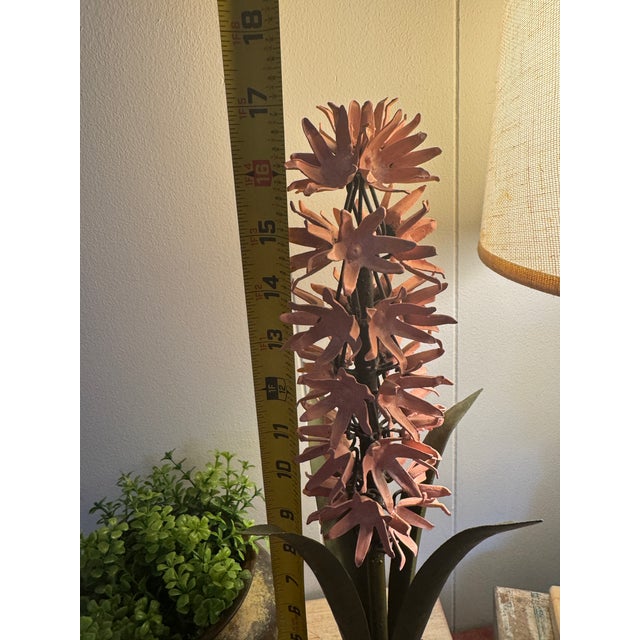 Vintage Italian Tole Hyacinth Sculpture – Hand-Painted Pink Metal Botanical Decor, Hollywood Regency Style By For Sale - Image 10 of 12