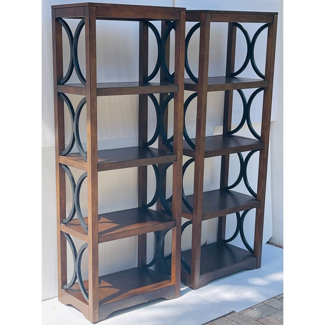 Modern 1970s Elegant Pair of Bookcase Shelves Display Racks Etagères For Sale - Image 3 of 8