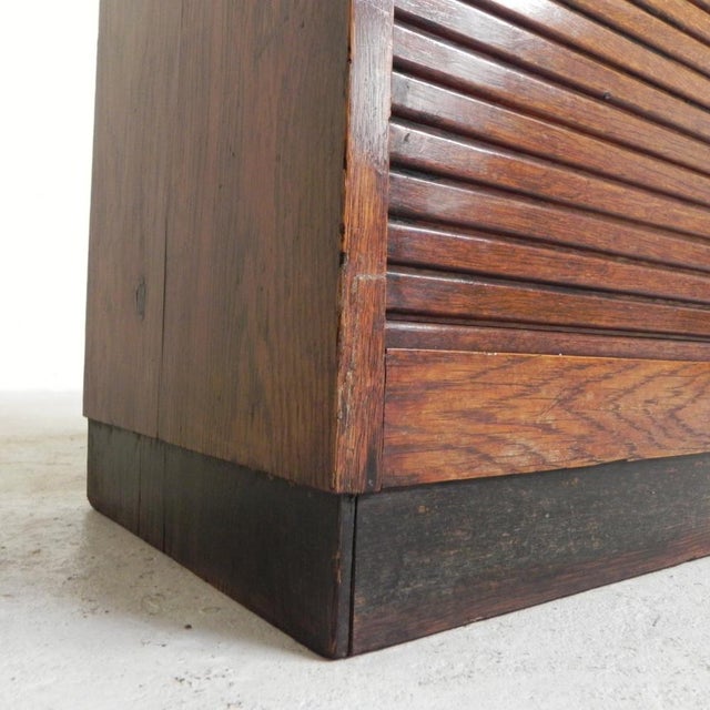 Oak Roller Shutter Cabinet, 1930s, in Good conditions. Designed 1920 to 1949