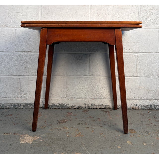 Traditional Vintage Cushman "Colonial Creations" Pivot-Top Game Table For Sale - Image 3 of 13