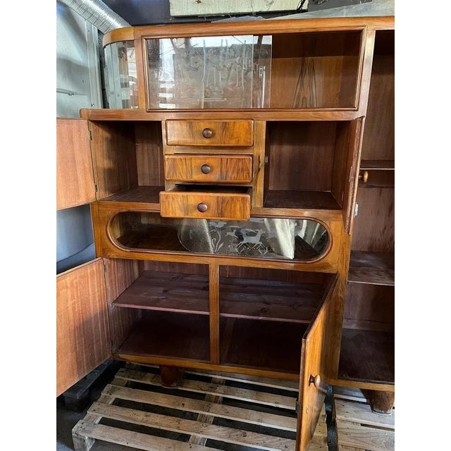 Art Deco Sideboard in Walnut and Glass For Sale - Image 6 of 12