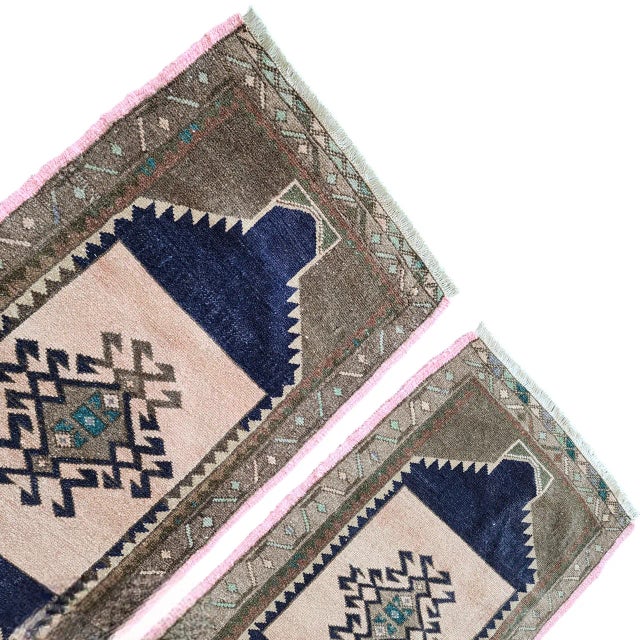 1970s 1970s OushakÙ Hand-Knotted Turkish Rug - a Pair For Sale - Image 5 of 7