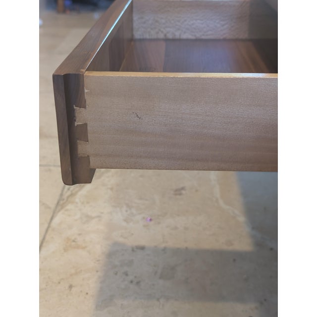 Vintage Heritage Henredon Mid-Century Modern Walnut Coffee Table With Dovetailed Drawer — "Modern Design" Line For Sale In San Diego - Image 6 of 6
