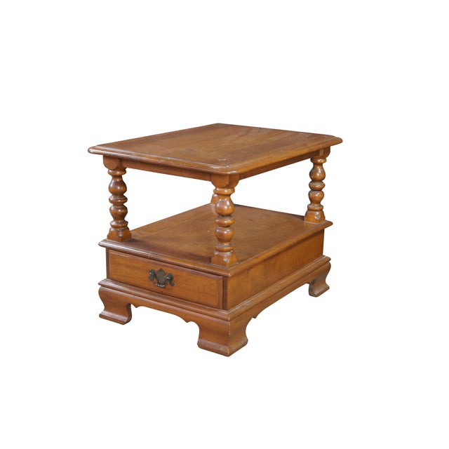 American Late 20th Century Ethan Allen Heirloom Colonial Early American Nutmeg Maple 2 Tier Table 10-8654 For Sale - Image 3 of 12