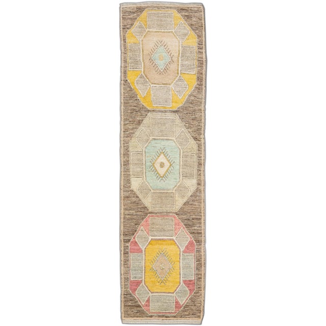 Handmade Oushak Modern Brown Wool Runner With Medallion Design For Sale - Image 11 of 11