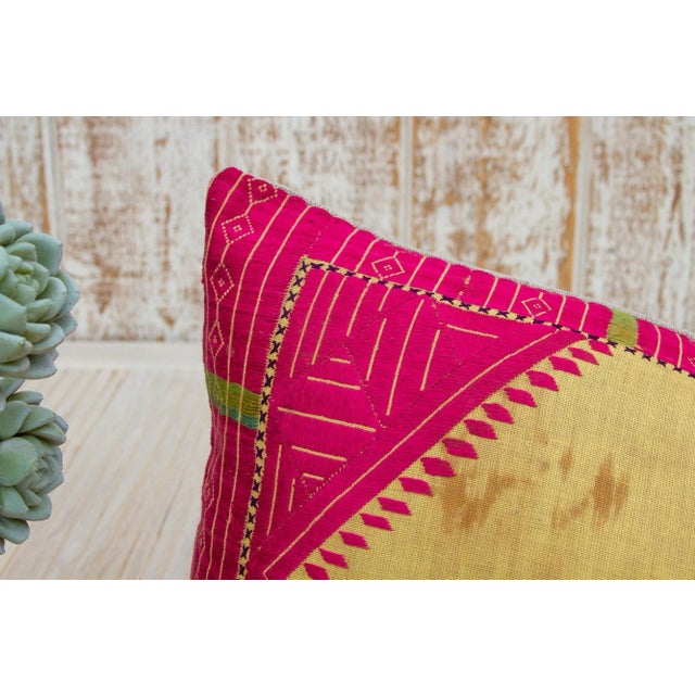 Early 21st Century Antique Sabina Sindh Silk Pillow For Sale - Image 5 of 9