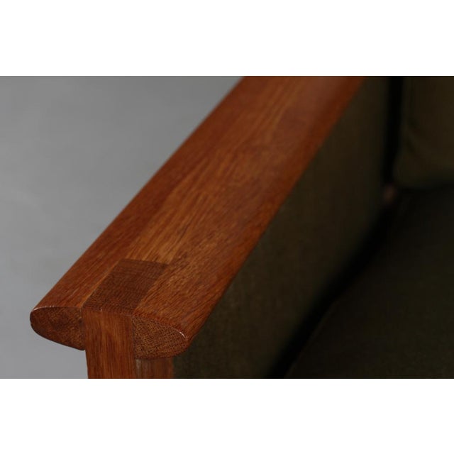 Capella Sofa in Oak with Green Cushions by Illum Wikkelsø for Niels Eilersen, Denmark, 1960s For Sale - Image 14 of 18