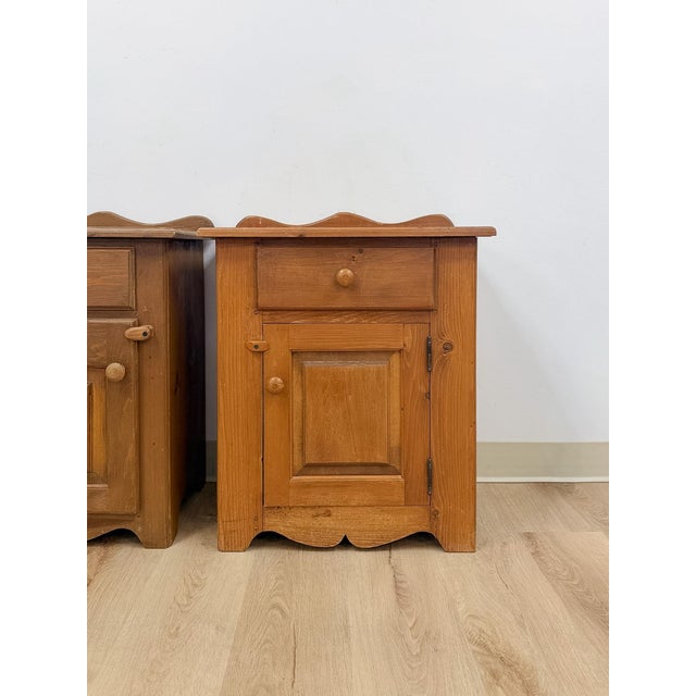 Mid 20th Century Mid 20th Century Pair of Rustic Pine Nightstands Drawer Arched Cabinet Door Scalloped European For Sale - Image 5 of 17