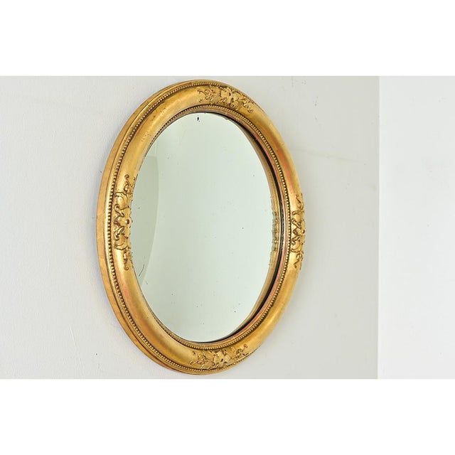 Late 19th Century English 19th Century Round Gilt Convex Mirror For Sale - Image 5 of 8