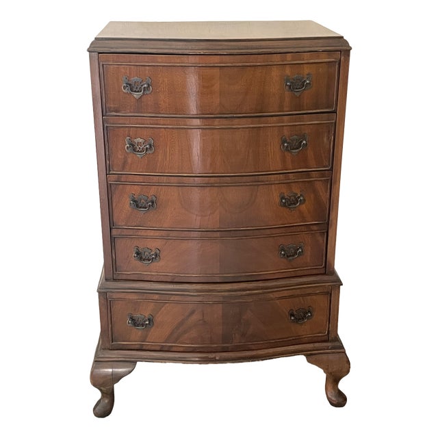 Classical Mahogany Chest of Drawers For Sale