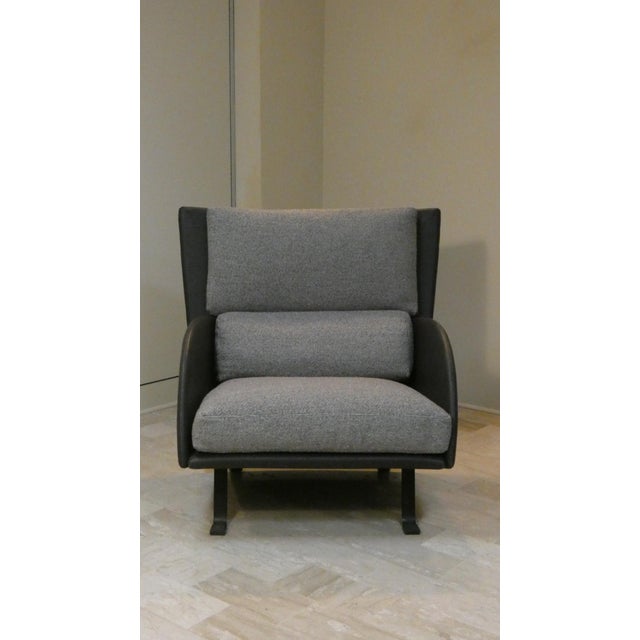 Postmodern-style armchair designed by paolo nava for flexform in the 1980s. It is part of the miranda line, well-known for...
