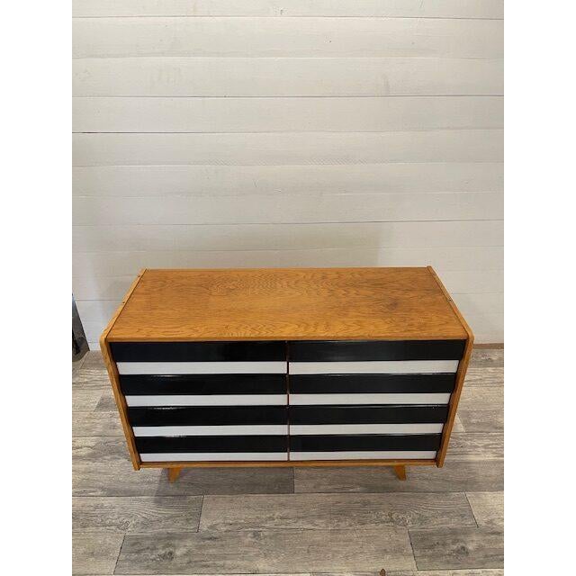 Model U-453 Chest of Drawers from Jiri Jiroutek, 1965 For Sale - Image 3 of 9