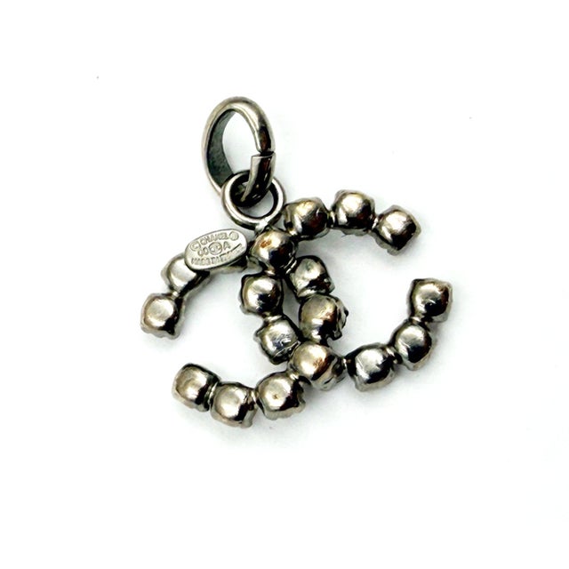 Chanel Chanel Silver CC Rocky Crystal Pendant For Sale - Image 4 of 4
