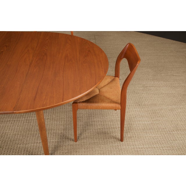 1950s Six Moller Model-71 Dining Chairs w Peter Hvidt Model-311 Dining Table, 1950s - 7 Pieces For Sale - Image 5 of 12