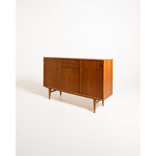 Scandinavian Highboard in Teak and Oak, 1960s For Sale - Image 3 of 13