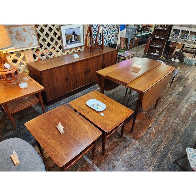 Mid 20th Century Vintage Mid Century Modern Broyhill Brasilia Drop Leaf Dining Table | Sculpted Walnut Expandable Table | Iconic MCM Furniture For Sale - Image 5 of 5