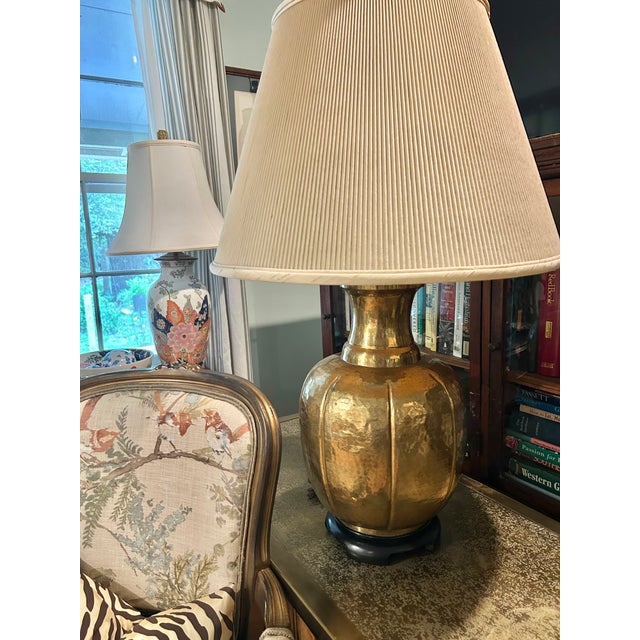 Mid-Century Modern Vintage 1960’s Paul Hanson Hammered Brass Chinoiserie Table Lamps With Original Shades For Sale - Image 3 of 13