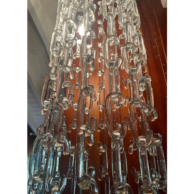 Mid 20th Century 10 Ft. Chain Link Hand Blown Murano Glass Chandelier in the Style of Gino Vistosi For Sale - Image 5 of 10