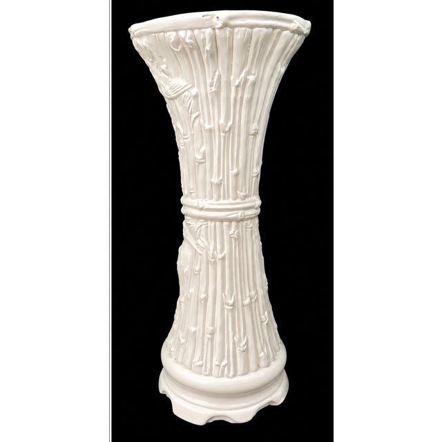 Vintage Palm Beach Coastal Chinoiserie Plaster Plant Stand Pedestal With Crane and Bamboo Design For Sale - Image 4 of 6