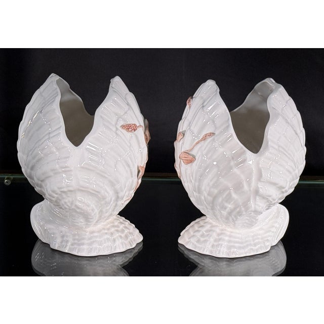 Vintage 1960's Italian White Ceramic Scallop Shell Cache Pots - A Pair For Sale In Providence - Image 6 of 8