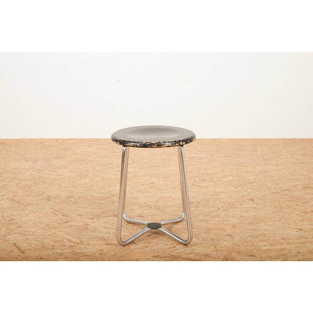 Chrome-Plated Steel Tube Stool with Black Lacquered Wood Seat, Switzerland, 1930s-1940s For Sale - Image 3 of 11