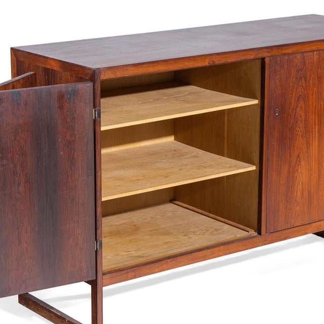 Børge Mogensen Bm57 Mid Century Danish Rosewood Cabinet Credenza For Sale In Chicago - Image 6 of 9