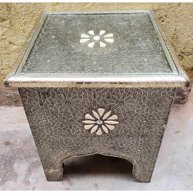 Handcrafted Moroccan Metal Accent Table For Sale In Orlando - Image 6 of 6