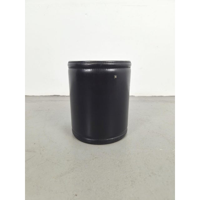 Black Saddle Leather Wastebasket in the style of Jacques Adnet, 1960s, in Flawless conditions. Designed 1960 to 1969