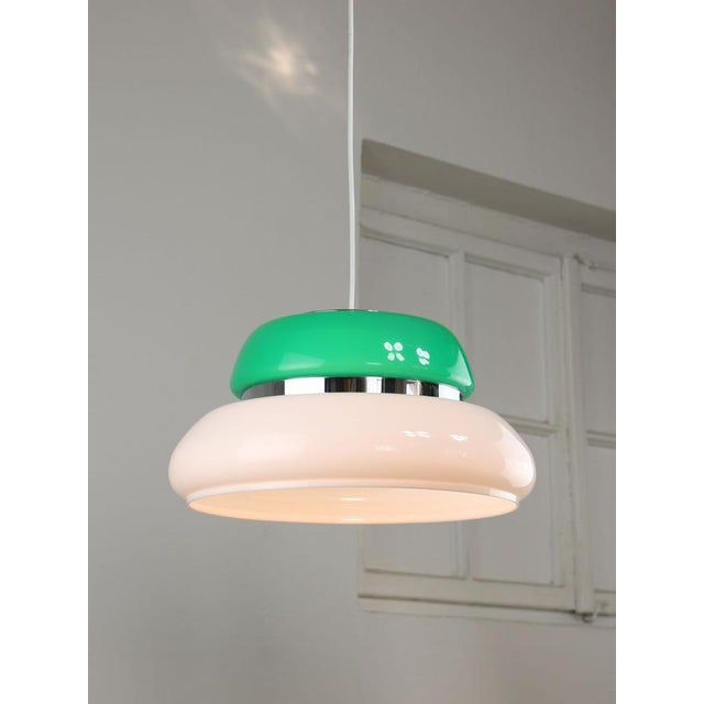 Plastic Italian Space Age Ceiling Lamp in Green in White & Green Acrylic Glass and Chrome, 1970s For Sale - Image 7 of 14