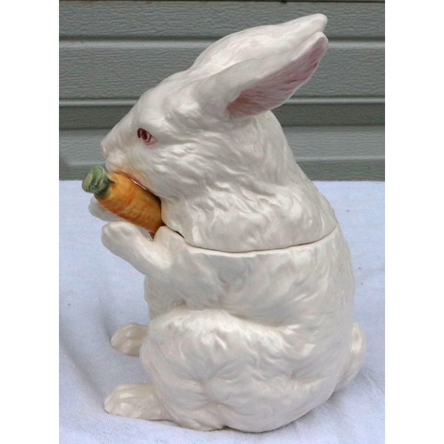 English 1980s The Haldon Group White Bunny Rabbit Condiment Server With Carrot Spoon For Sale - Image 3 of 16