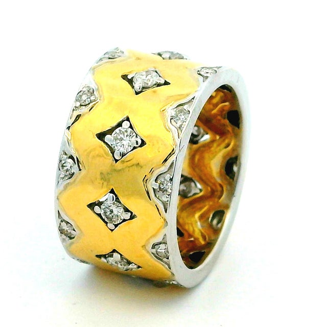 Wide 18k Gold Diamond Band Ring, 1 Carat, Size 7.5 For Sale In Miami - Image 6 of 10