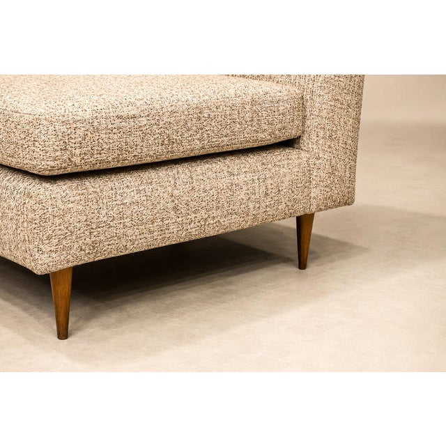 Beige Pair of “L” Lounge Chairs in Caviúna & Textured Bouclé by Joaquim Tenreiro, 1958 For Sale - Image 8 of 18