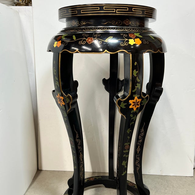 Chinoiserie Chinoiserie Black Lacquer/Floral Birds Design Pedestal Plant Stand For Sale - Image 3 of 5