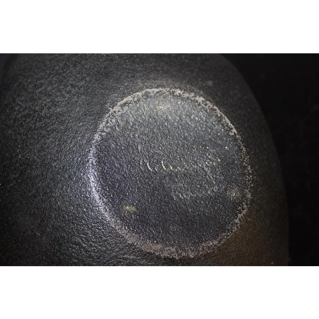 Cup of table center, yellow and black ceramic, by Elchinger around 1950, together in good condition This piece has an...