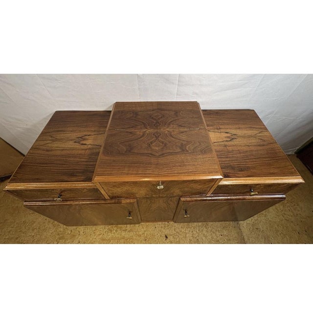 Art Deco English Burr Walnut Cocktail Bar Cabinet, 1930s For Sale - Image 11 of 15