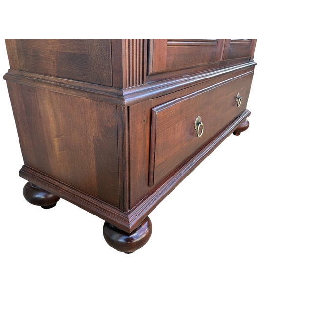 1990s Ethan Allen British Classics Curio Cabinet China Hutch Display Breakfront Cherry For Sale - Image 12 of 14