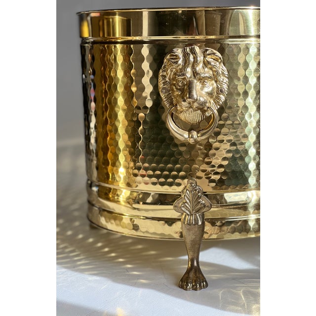 Brass Pair of Large Vintage Brass Lion Head Planters, Attributed to Bristol Brass, Hollywood Regency For Sale - Image 8 of 15