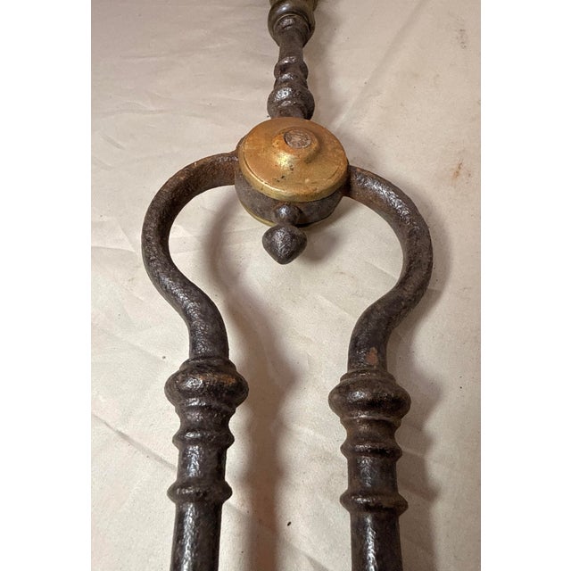 Antique 18th Century Wrought Iron Turned Brass English Fireplace Tongs Tool 27 For Sale - Image 4 of 11