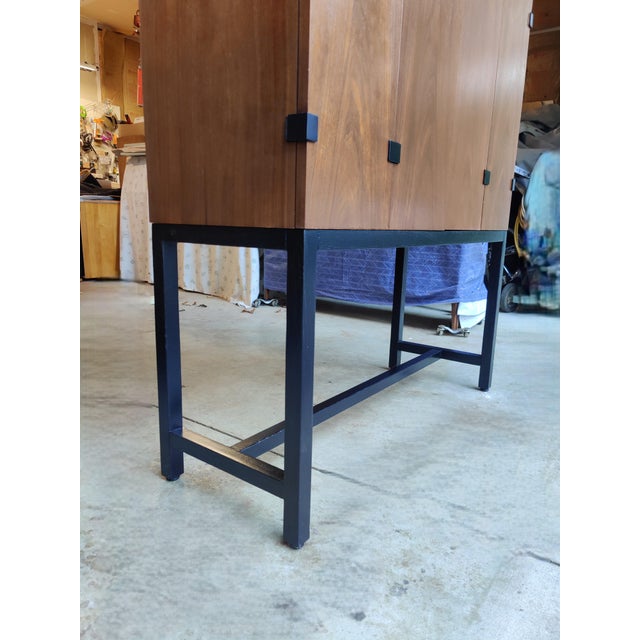 Mid 20th Century Milo Baughman for Directional, Bar Cabinet Buffet Mid Century Modern For Sale - Image 5 of 14
