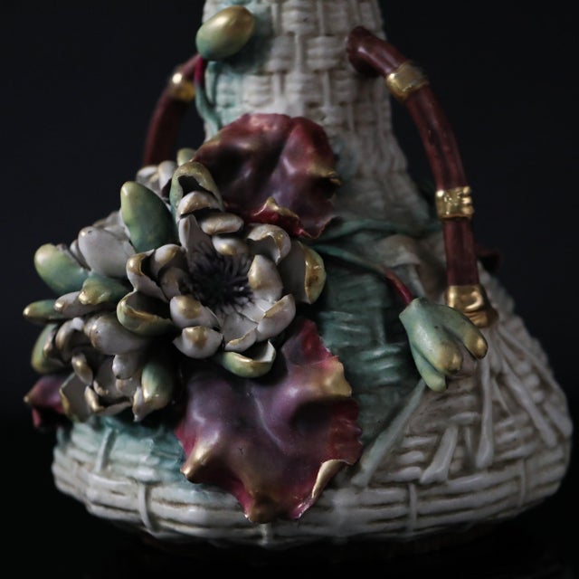 1900 - 1909 Amphora Turn-Teplitz Art Nouveau Basket-Weave Floral Vase Circa 1900 For Sale - Image 5 of 14