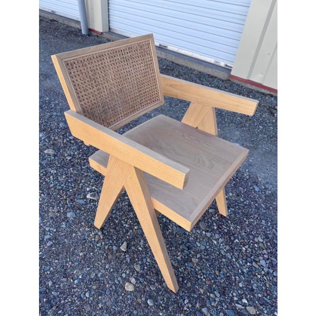 Single light mango wood chair that can be used as an office or dining chair. Used as an office chair for only half a year....