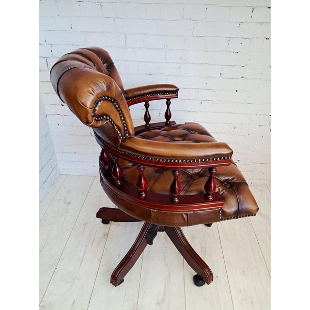 Antique Style Chesterfield Swivel and Tilt Captain's Chair in Brown Buttoned Leather, 1990s For Sale - Image 17 of 18