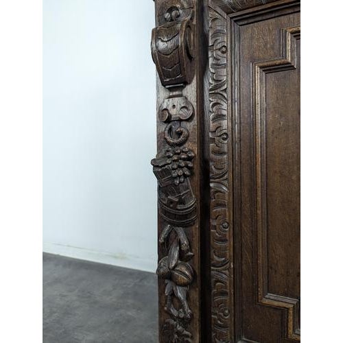 Large 19th Century Oak Hunting Buffet For Sale - Image 8 of 14
