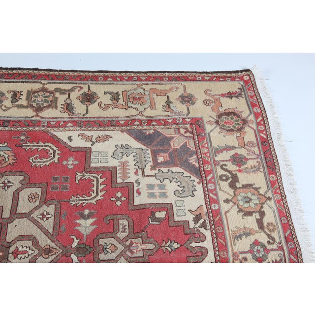 Vintage Handwoven Embroidery Sumak Kilim Rug With Central Medallion – 4' 8'' X 6' 4'' For Sale In Tampa - Image 6 of 10